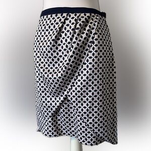 H&M Chic Navy White and Pink Geometric Tulip Skirt Size 6